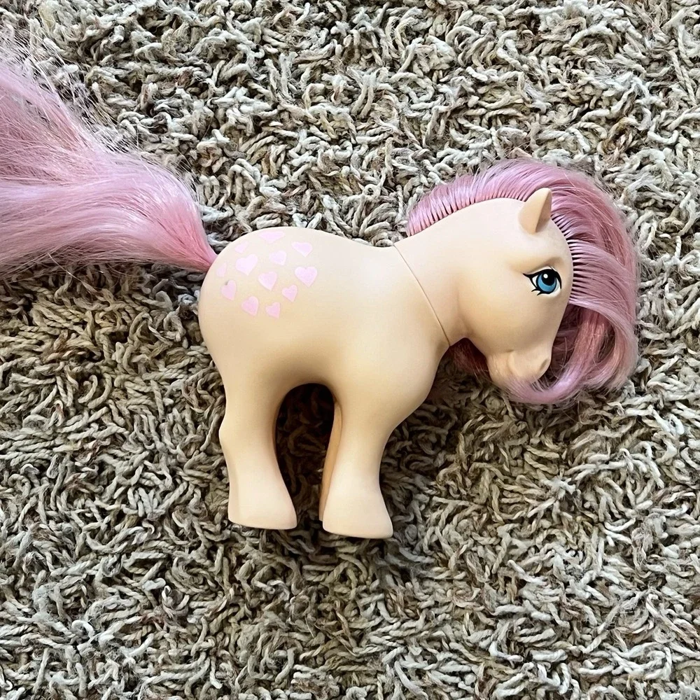 My Little Pony 1980s Lot Pretty Parlor Accessories Book, Peach Pony, Hats & More